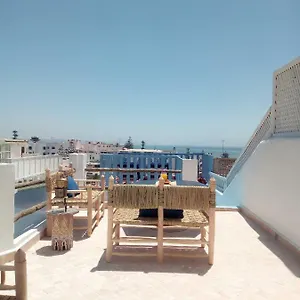 https://riad-etoile-de-mogador.essaouirahotels.net